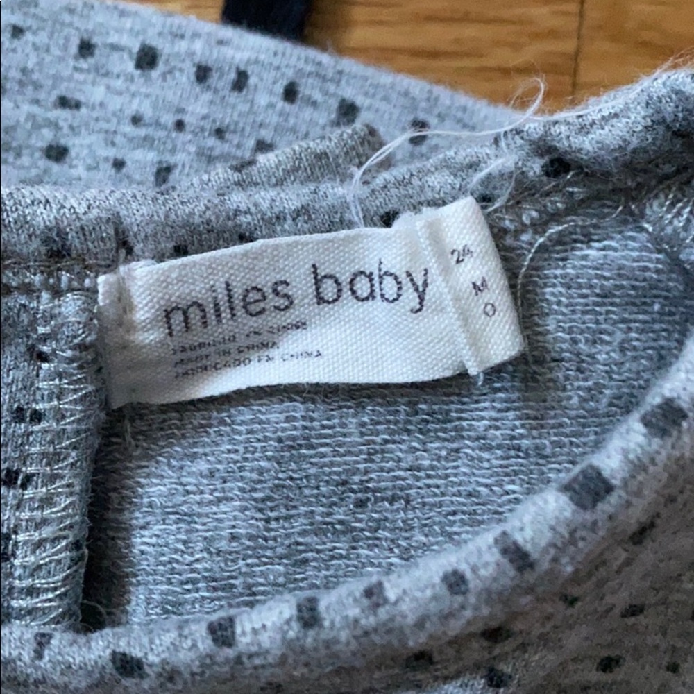 Sweatshirt - Picture 2 of 2